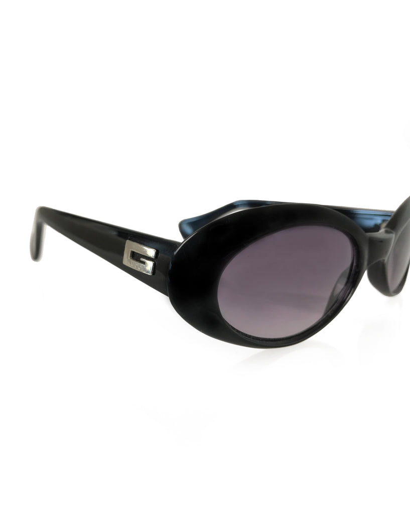FRUIT Vintage Gucci 1990s Black Small Oval Sunglasses
