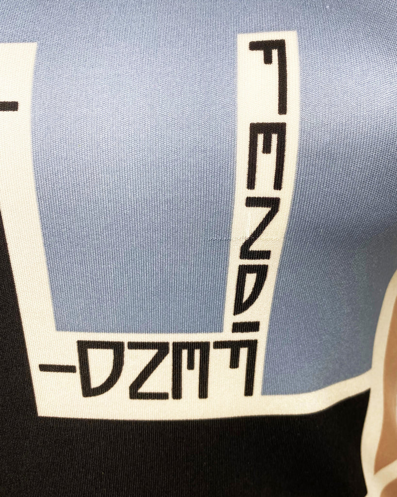 FRUIT Vintage Fendi Retro Logo print tee the graphic Fendi print is from the 90s. The design is a throwback to the 1970s Fendi heritage logo.