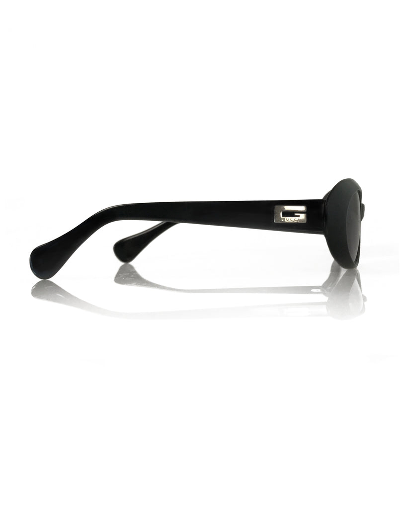 FRUIT Vintage Gucci 1990s Black Small Oval Sunglasses