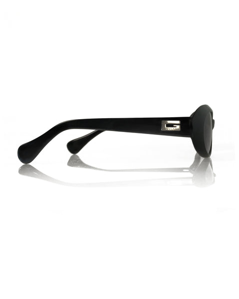 Gucci 1990s Small Oval Sunglasses – FRUIT Vintage