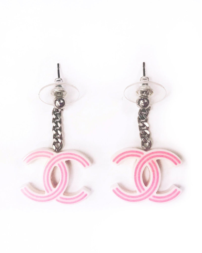 Fruit Vintage Chanel pink and white drop earrings. Features a chain drop and candy style CC logo, comes with original Chanel tag and box.