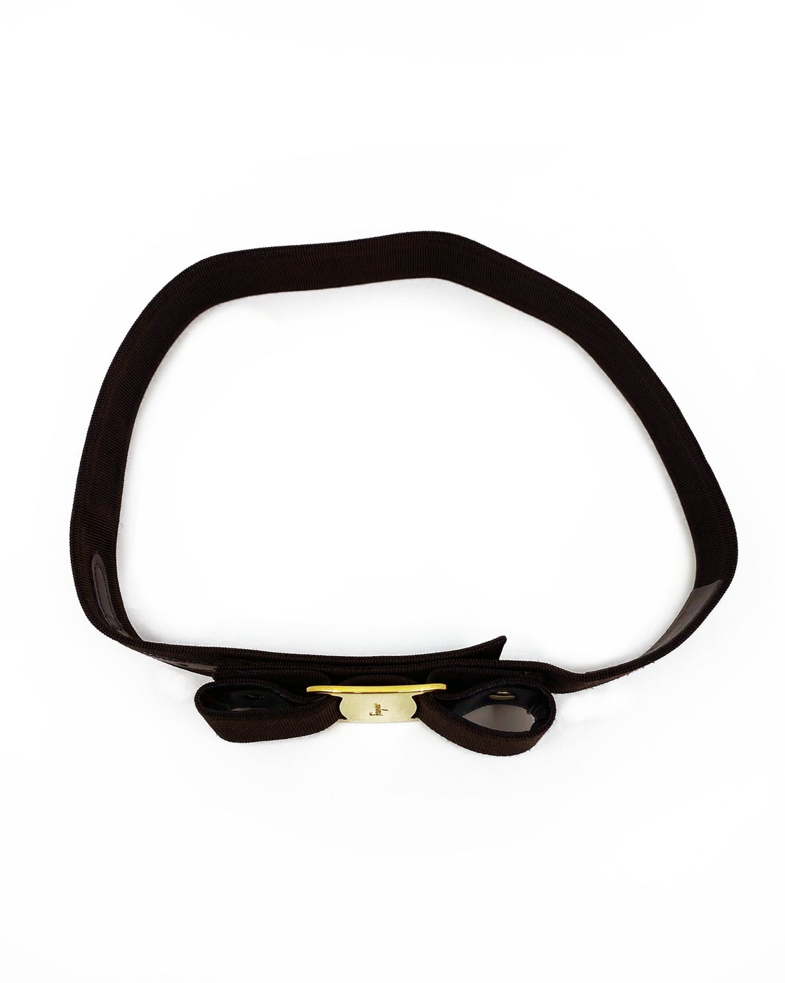 Fruit Vintage Salvatore Ferragamo 1980s bow belt in dark brown gross grain fabric. It features the iconic Ferragamo bow design with a large logo plate at front.