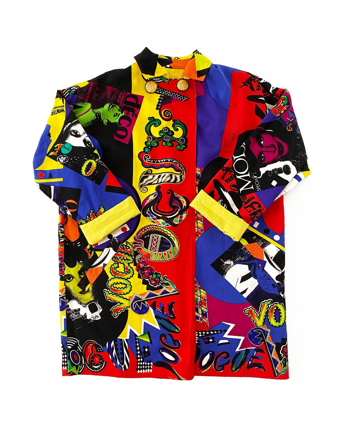 FRUIT Vintage Gianni Versace Vogue print coat from the iconic Spring 1991 runway collection. It features the iconic Vogue print in large scale all over and is fully reversible with a yellow cotton lining. This coat is a true piece of fashion history!