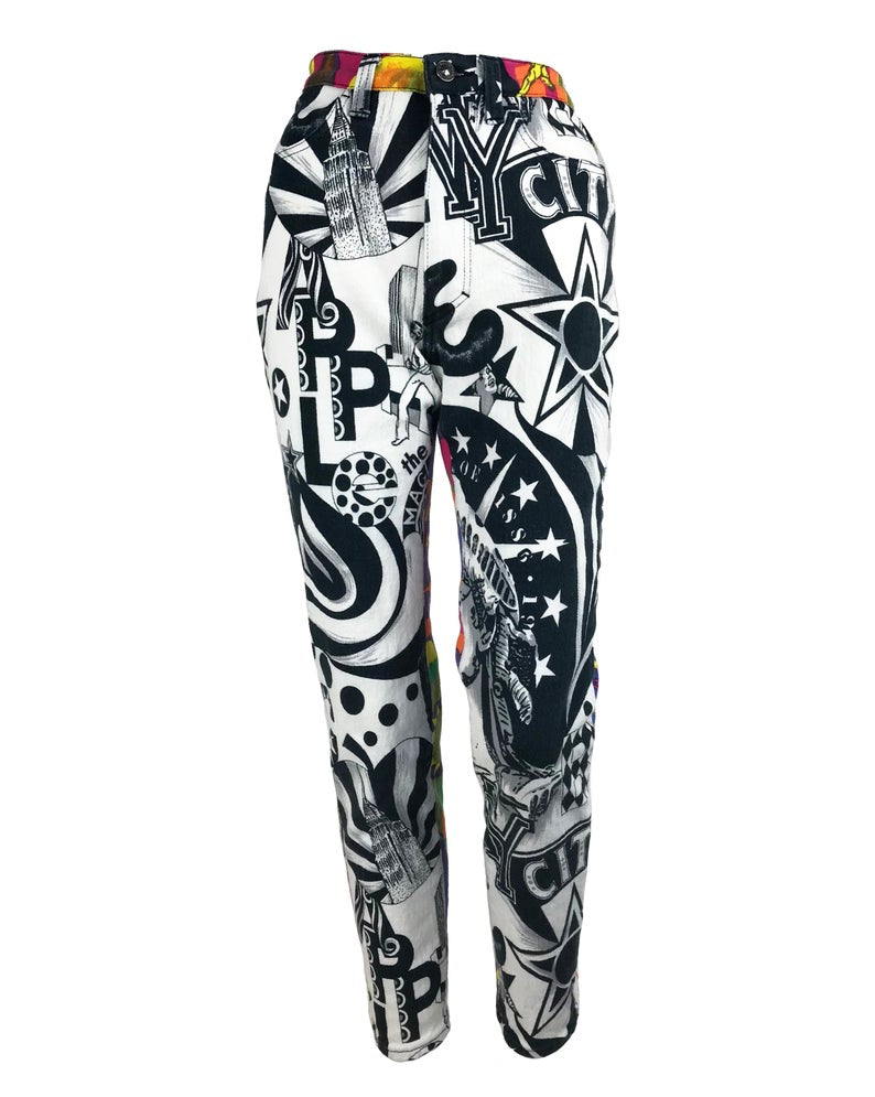 FRUIT Vintage Versace Jeans Couture 'Manhattan New York City' Print Jeans Pants by Gianni Versace piece from the 1990s.