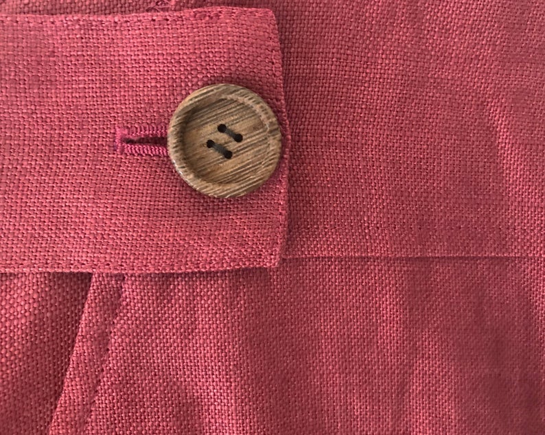 FRUIT Vintage Yves Saint Laurent Rive Gauche red maroon linen tunic dress dating to the 1980s. In near mint condition, this piece features a a classic shift/tunic silhouette with a gorgeous low, open back.