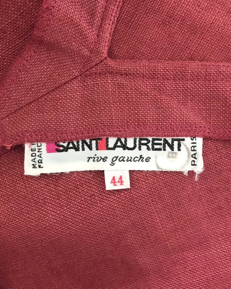 FRUIT Vintage Yves Saint Laurent Rive Gauche red maroon linen tunic dress dating to the 1980s. In near mint condition, this piece features a a classic shift/tunic silhouette with a gorgeous low, open back.