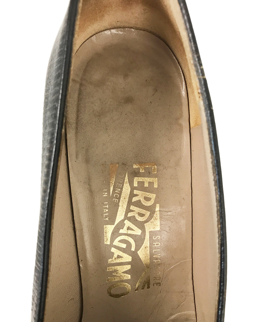 1987 SHOP Vintage Salvatore Ferragamo Lizard Skin Heels logo 1980s brown
