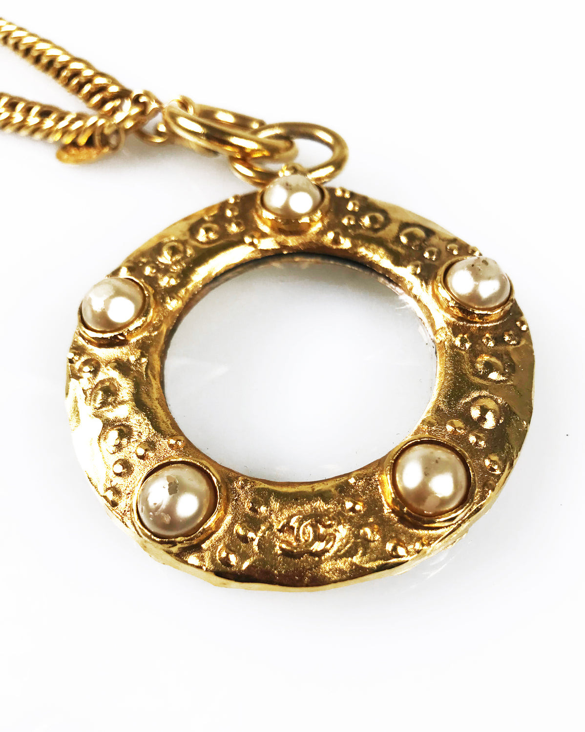 Fruit Vintage Chanel rare 1980s Gold Pearl Loupe Eyeglass Pendant with textured logo.