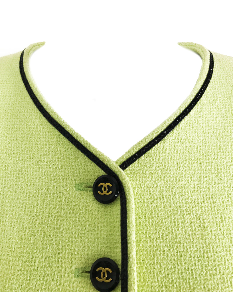 FRUIT Vintage Chanel iconic 1995 Green Boucle Cropped Jacket Karl Lagerfeld