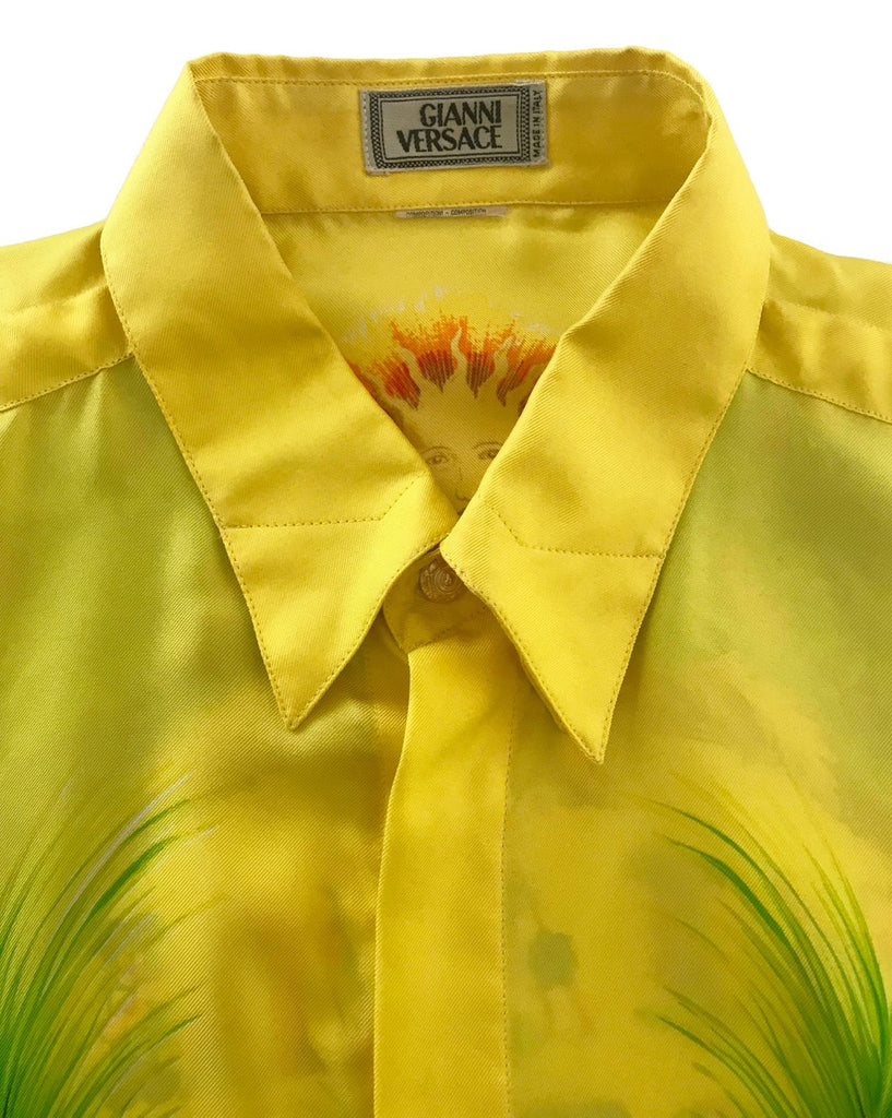 FRUIT Vintage rare Gianni Versace Miami Print Silk Shirt from the famous Spring/Summer 1993 Miami collection. This shirt is one of the most important Versace pieces ever released. 