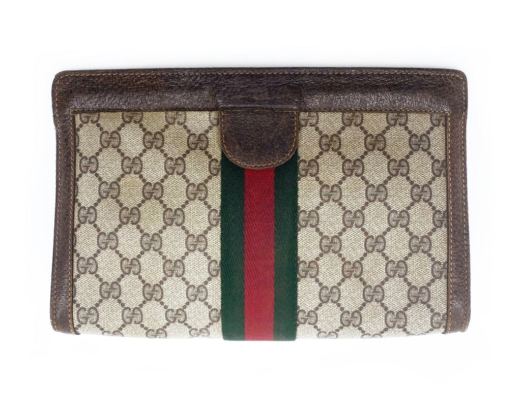 Shop authentic Gucci GG Neo Vintage GG Surpreme Pouch at revogue for just  USD 950.00