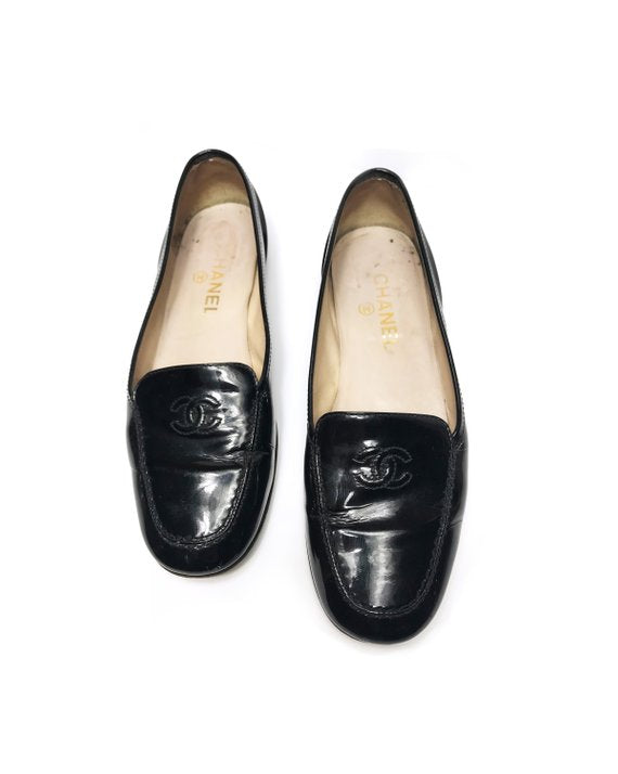 Metallic Silver Chanel Loafers - Size 9 for Sale in Kirkland, WA - OfferUp