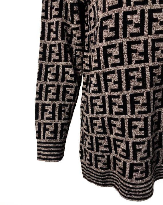 FRUIT vintage Fendi Zucca print turtle neck sweater, this monogram knit features a striped print on sleeves and neck. The logo is knitted into the jumper (intarsia style), made from 100% pure Merino wool.