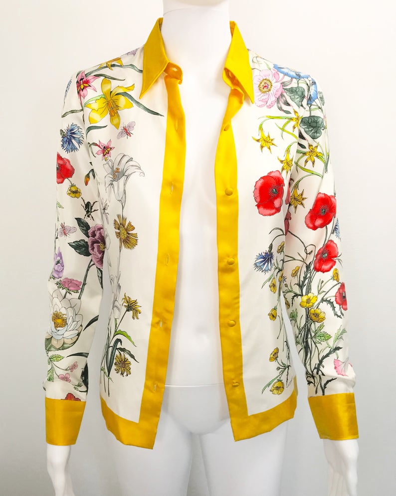 FRUIT vintage rare Gucci silk flora print shirt dating to the 1980s. It features the classic Gucci flora design from the era trimmed with vibrant yellow. This is a true piece of Gucci history!